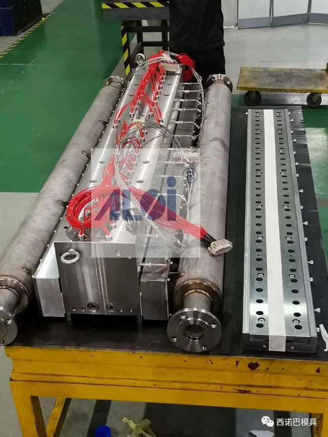 熔喷布模具 | 如何提高熔喷布产出合格率，降低模具使用成本